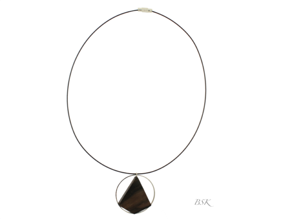 Collier triangle ebene entier
