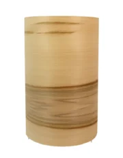 Lampe avec abat jour en bois