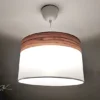 Suspension en bois et voile de bateau